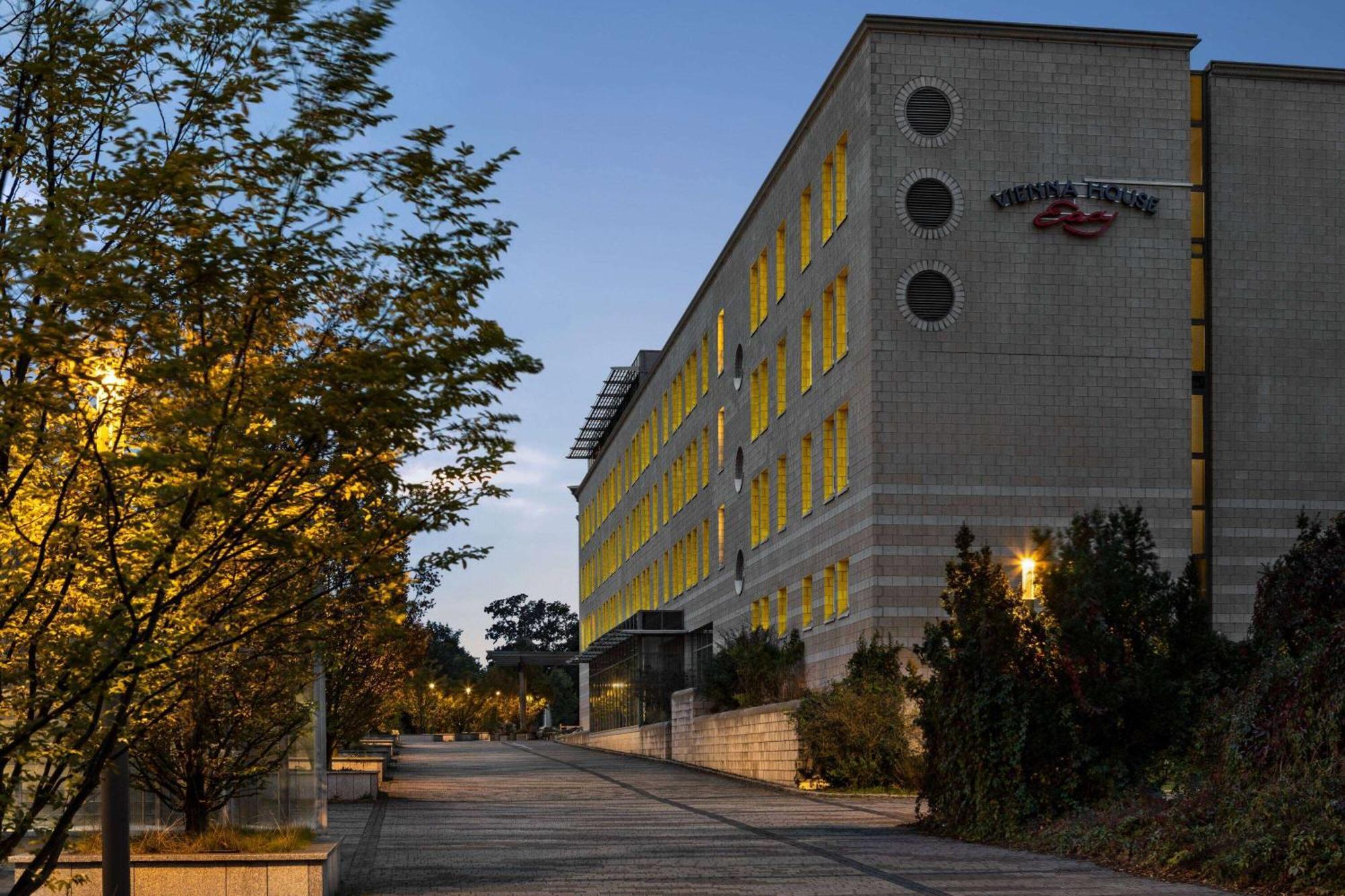 Vienna House Easy By Wyndham Bad Oeynhausen Hotel Kültér fotó