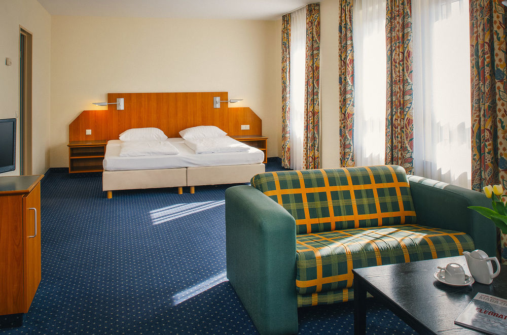 Vienna House Easy By Wyndham Bad Oeynhausen Hotel Kültér fotó